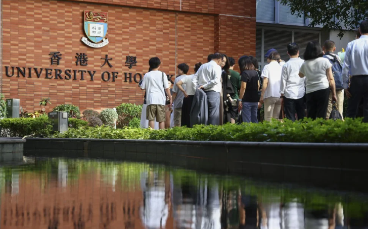 某国际校惨遭港大全面封杀？往年录取40+，今年却颗粒无收？